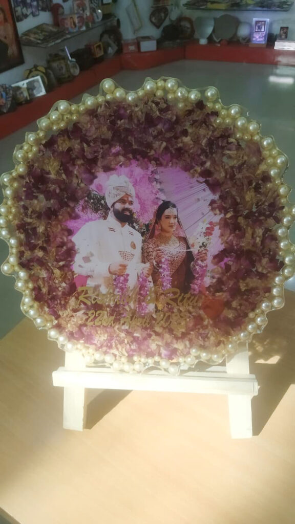 Varmala preservation in Uttam Nagar, Delhi , Wedding Garland flower Resin Art near me