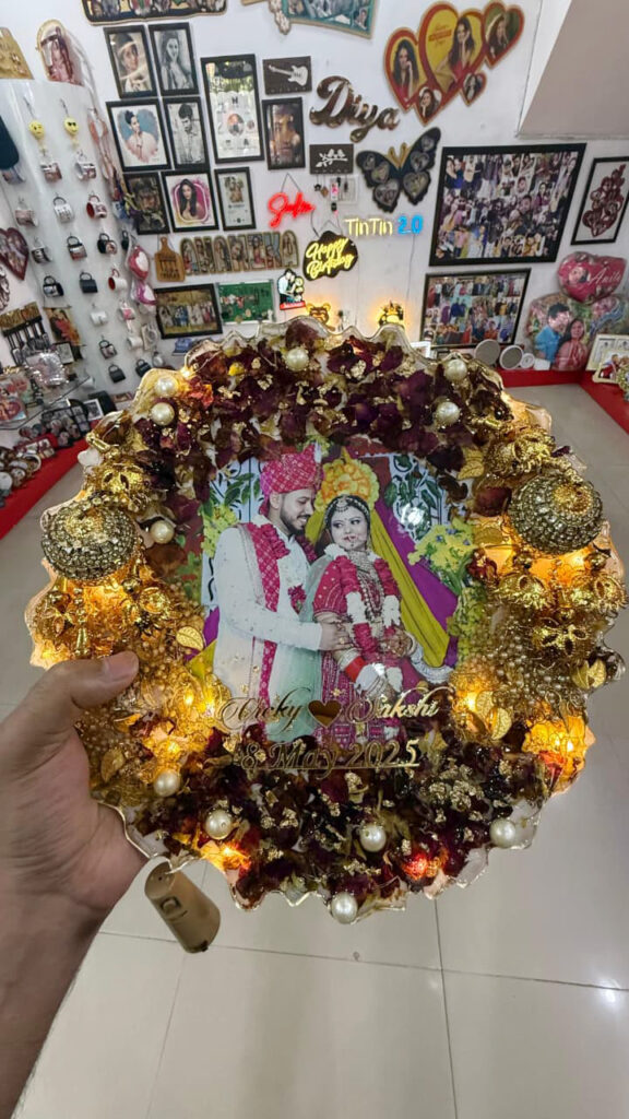 Varmala preservation in Uttam Nagar, Delhi , Wedding Garland flower Resin Art near me