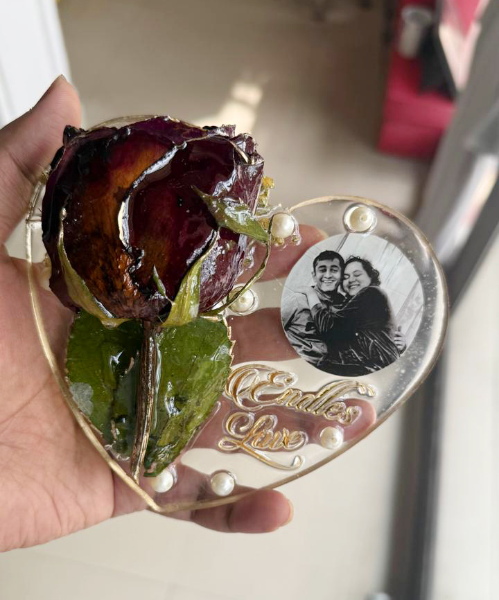 full rose preservation , heart shape resin art, uttam nagar delhi