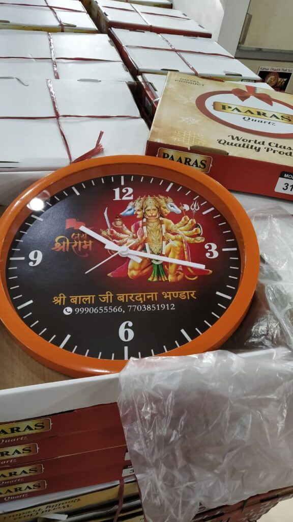 corporate diwali gifts wall clock for employees , clients in uttam nagar, delhi